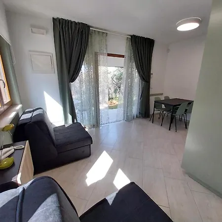 Villa Birikina With Pool Porec Exterior photo