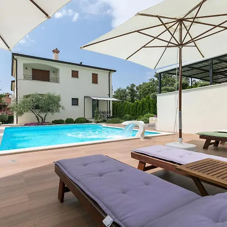 Villa Birikina With Pool Porec Exterior photo