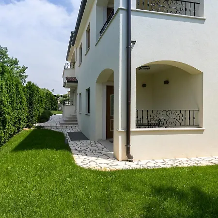 Villa Birikina With Pool Porec Exterior photo