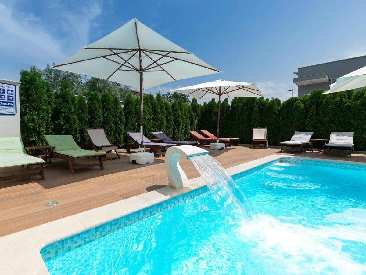 Apartment Birikina *
